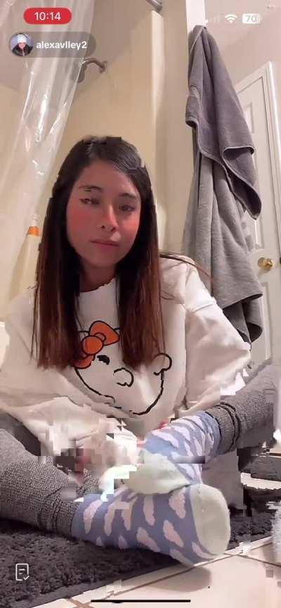 AlexaVlley Live teasing and closeups