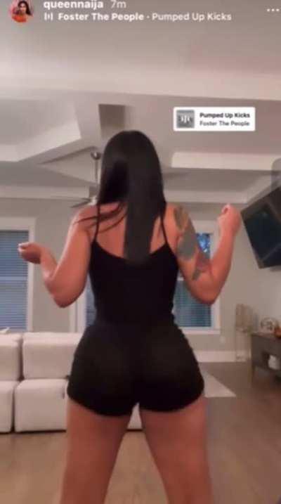 Queen Naija bouncing🍑 I just know it’s clappin