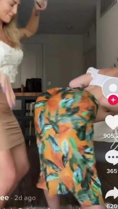 Booty shake in skirt