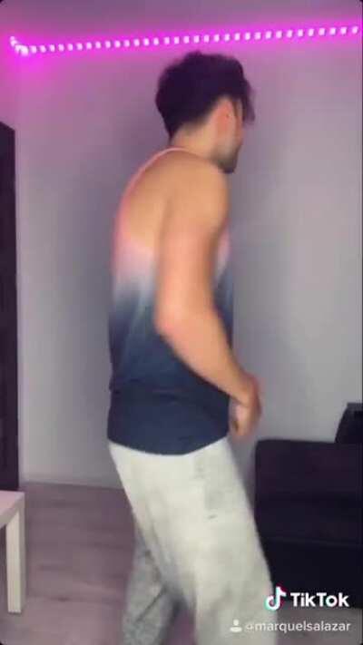 HMB while I show off