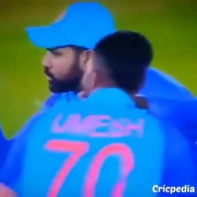 Rohit sharma's reaction in (Ek chatur naar ) 😂😂