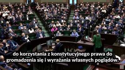 Posłanka Agnieszka Dziemianowicz-Bąk wspomina o dzieciach, które odebrały sobie życie, posłowie PiS aplauzują i wiwatują