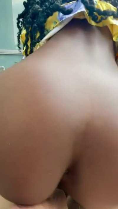 I love rubbing my pussy and ass on a dick 😍