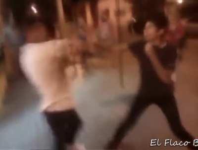 Boxer gets into street scrap