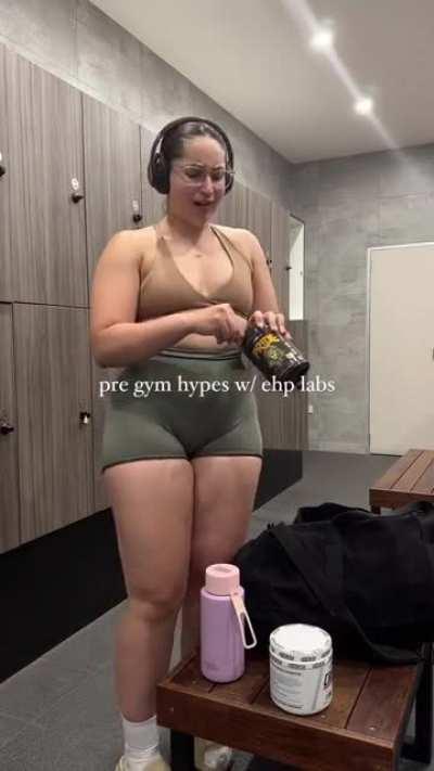 Anastasia (@anakakfit)