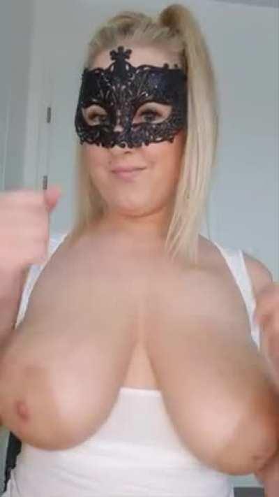 Showing off my mommy curves