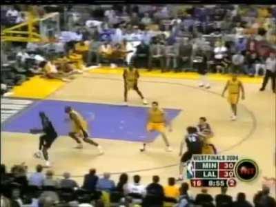 [Highlight] KG roasting Karl Malone and the Lakers in the 2004 WCF