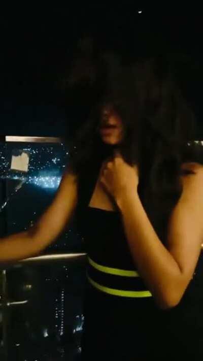 Late night cleavage 😻