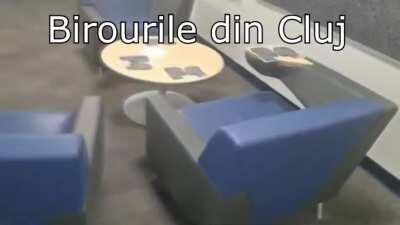 O zi normala la munca in Cluj