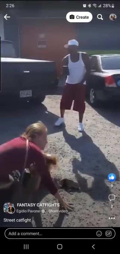 The dude in the white hat lmao 