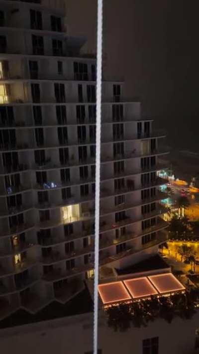 So im in a hotel and when i tap the cable it doesnt wiggle like it should. This isnt due to the frame rate of the camera or anything. The cable it about 200ish ft long and this is what happens. Not really sure how but its pretty amazing.