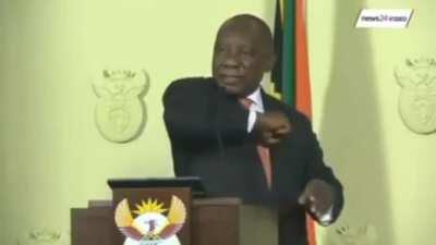 Social distancing: always use the elbow greet