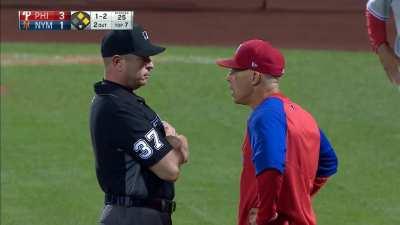 [Highlight] [PHI@NYM] Joe Girardi gets ejected from the dugout for arguing a very routine check swing call.