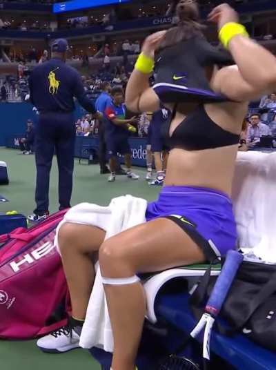 Bianca Andreescu giving everyone a treat