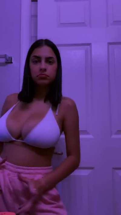 lauracarlax is so perfect 😩