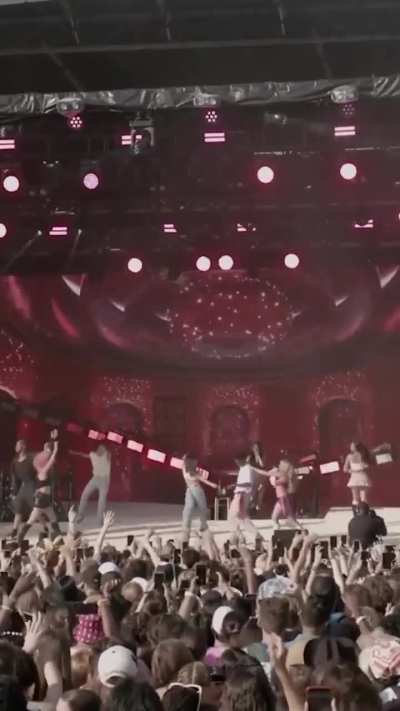 'Sabrina returns to Lolla. This time, as a headliner!' - IG March 2025