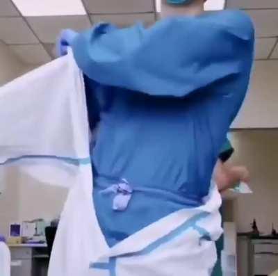 *wear mask for 15s* omg, i can't breath. Doctor: