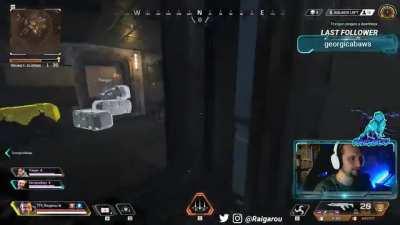 This is why devs remove skull town from kings canyon =)))))