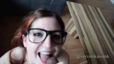 VeronikavonK finishes him on her face