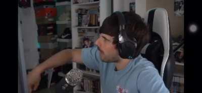 El illoteve fuera de contexto