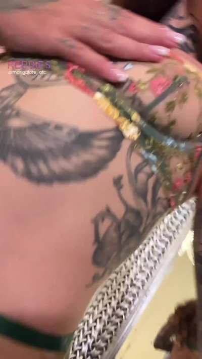 Chceš vidět víc? Dojdi na moje OF, je teď na posledních pár dnů zdarma 😈😺