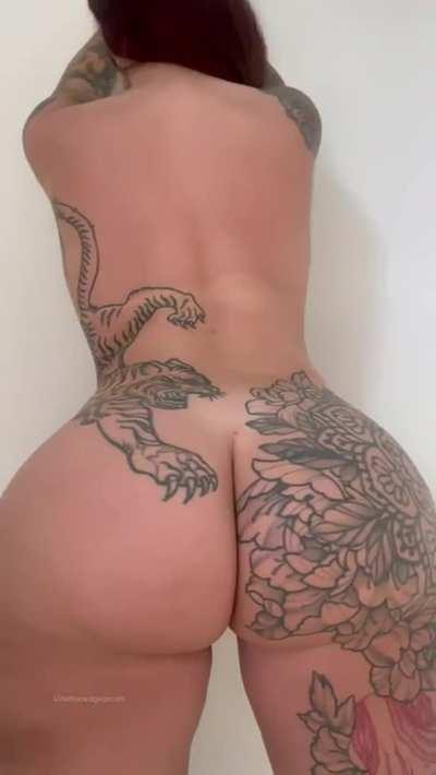 Grab my hips and pound me