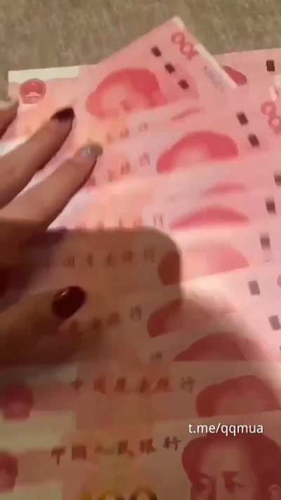 母猪自己被骗的跟傻逼一样还说别人是傻B