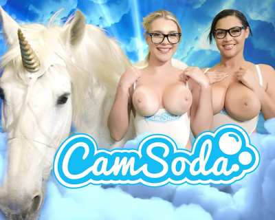 Bouncing natural unicorn tits!