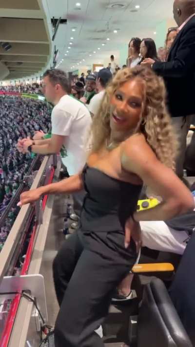 Serena in Super Bowl crowd dancing
