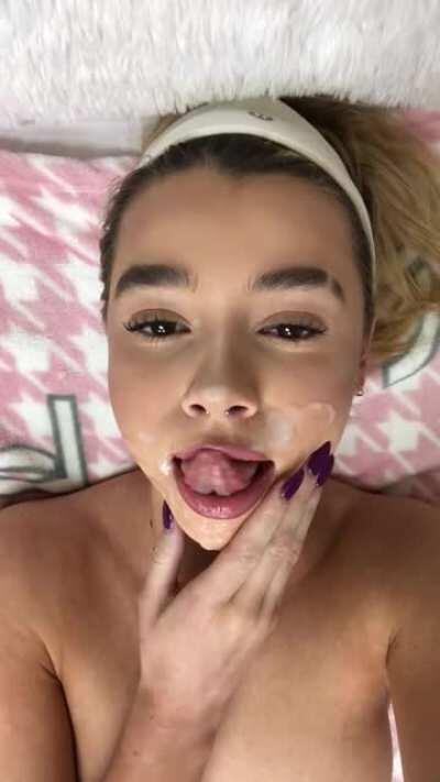 yummy 😋💦💦 [OC]