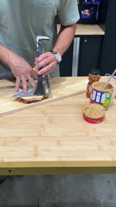 How men make a sandwich.