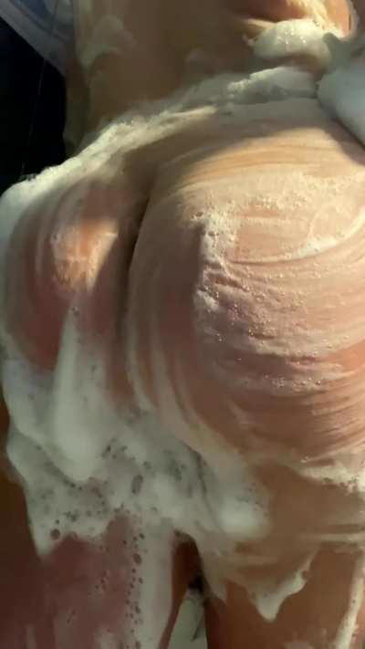 This juicy ass is dying to be on your face