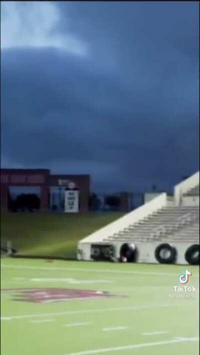 Some wholesome content