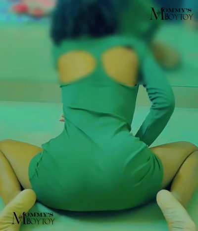 Ebony girl cheating 😈trying to seduce me in absence of her Boyfriend 😱🥵(part1)