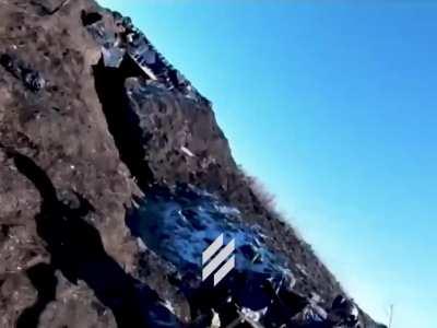 Azov: Fighting on the outskirts of Bakhmut and pouring continuous fire on enemy targets. Video clips filmed by the 