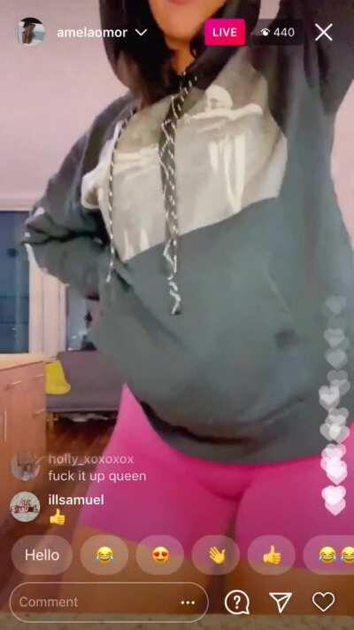 Amela Twerking On IG Live Pt2