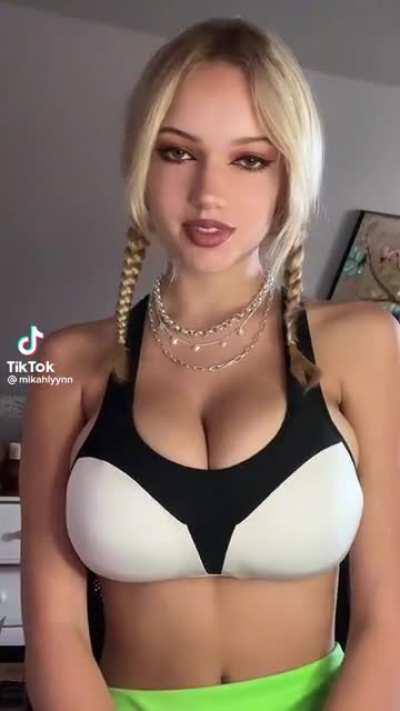 Let’s cum for her😍