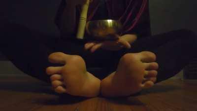 ✨My feet will put you into a trance ✨ *sound up*