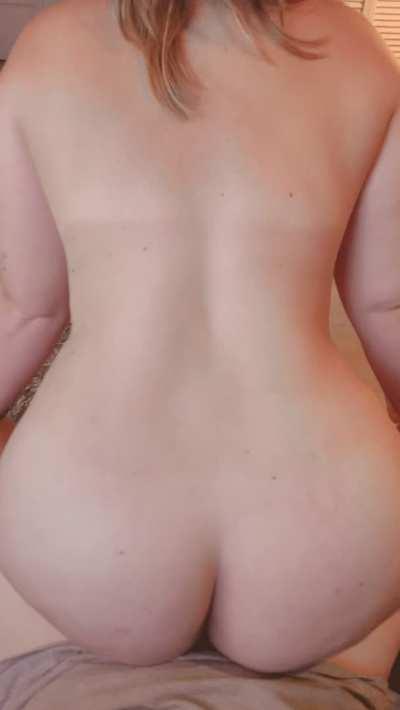 Amateur Big Ass Booty Homemade OnlyFans Pawg Reverse Cowgirl Riding Wife Porn GIF by cheeky_val