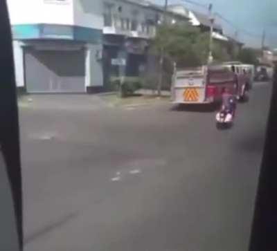 Spiderman going to help(credit goes to my freind monoxide)