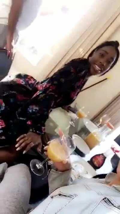 Bounce Dat Sh*t Like Woah!!