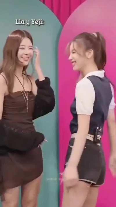 Ryujin, Yeji and Lia 