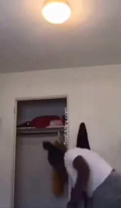 Another one (DJ Khaled voice): dude trys to show out and beat his gf on Facebook Live but ends up getting trounced instead