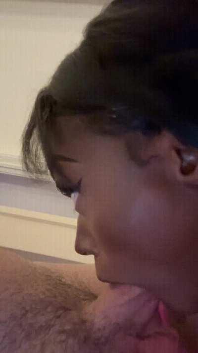 his wife hates giving head so he comes to me instead 😈😇