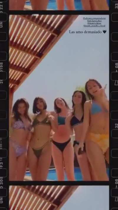 Suban videos de estás put4s🥵🥵🥵