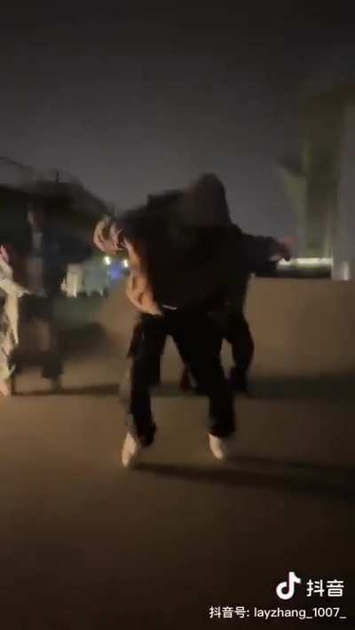 251225 Lay Douyin Update