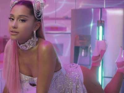 Ariana is just the kind of petite, little hotty you'd love to get your dick sucked by