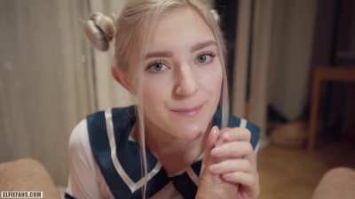 Eva Elfie Finishing Him