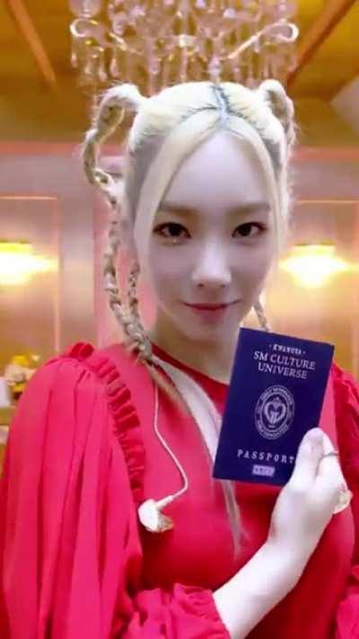 211221 smtown Instagram Update with Irene, SNSD Yoona & Taeyeon, & aespa Karina