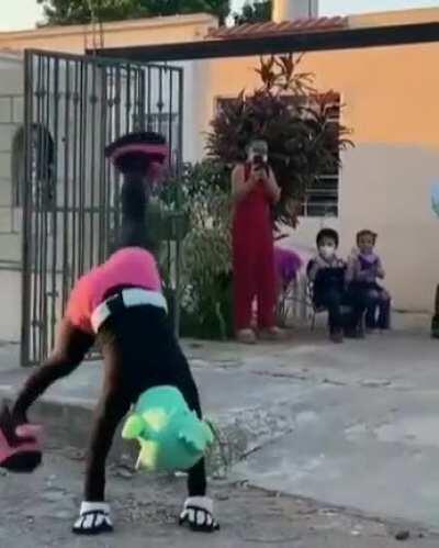 Chico bestia pasado de merca